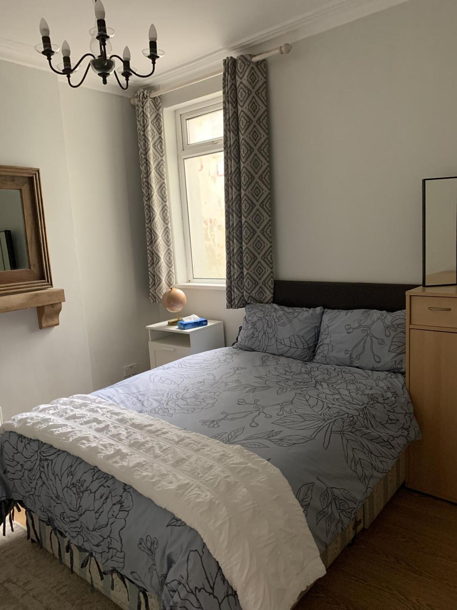 Casa vacanze Adanhouse-stockland Spacious 5 Bedroom House Sleeps 12 Private Garden *